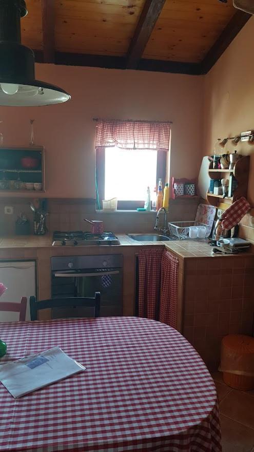 Apartments Popaj Komiza Luaran gambar