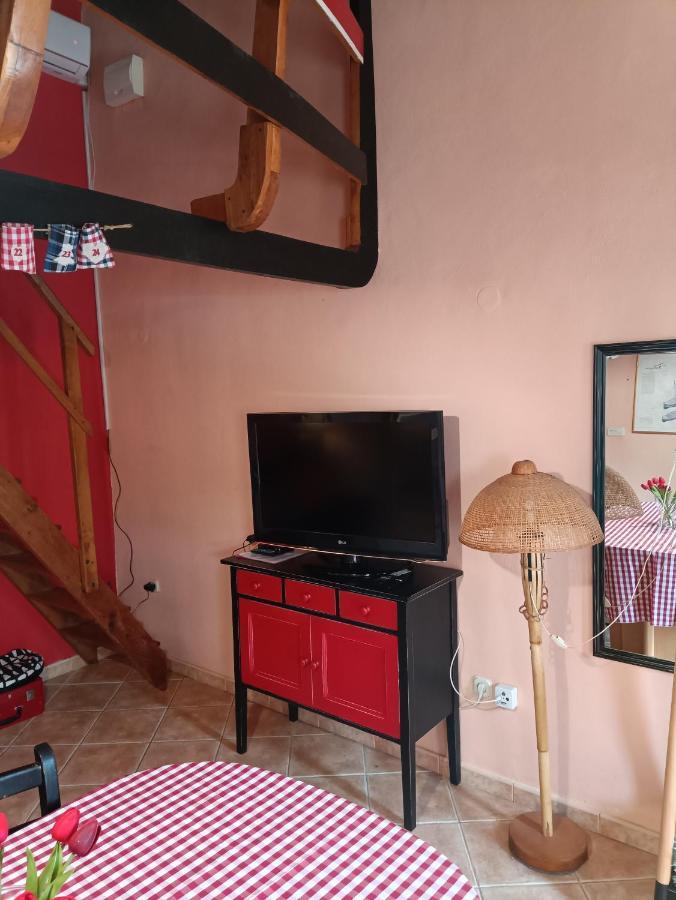 Apartments Popaj Komiza Luaran gambar