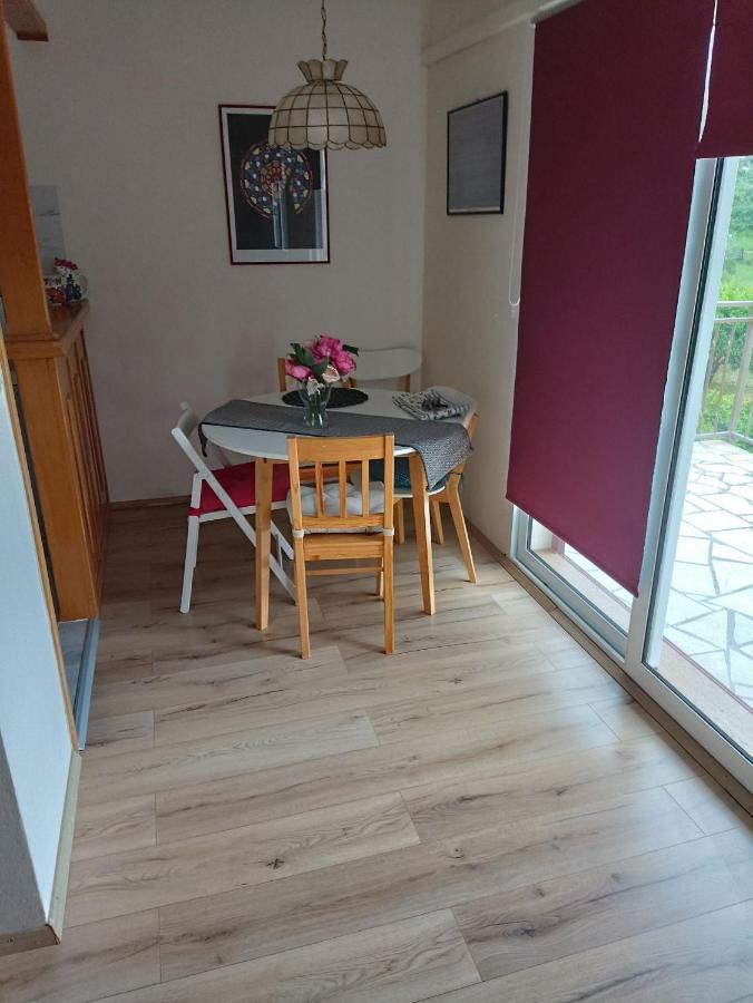 Apartments Popaj Komiza Luaran gambar
