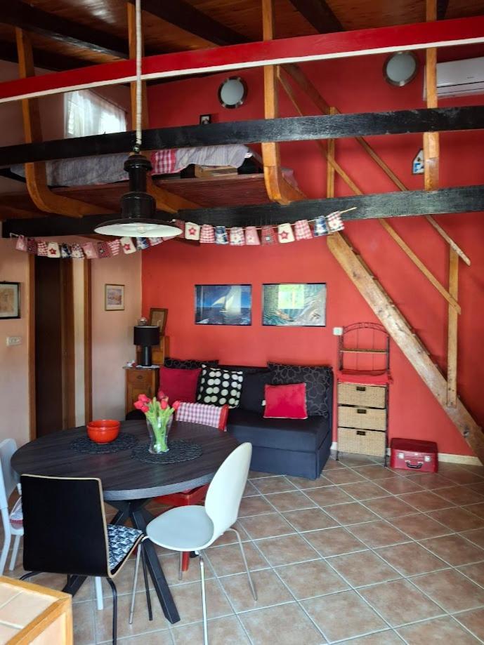 Apartments Popaj Komiza Luaran gambar