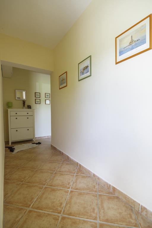 Apartments Popaj Komiza Luaran gambar