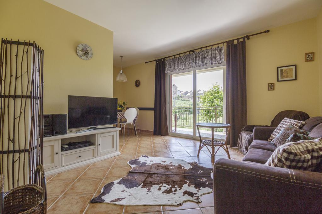 Apartments Popaj Komiza Luaran gambar