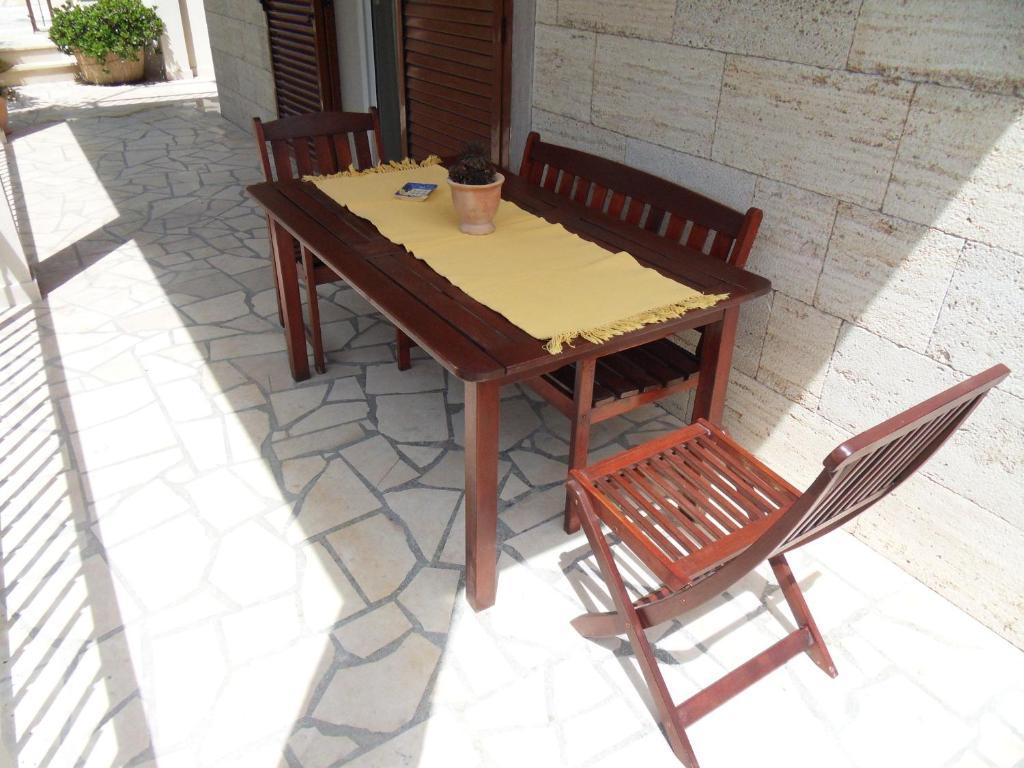 Apartments Popaj Komiza Bilik gambar