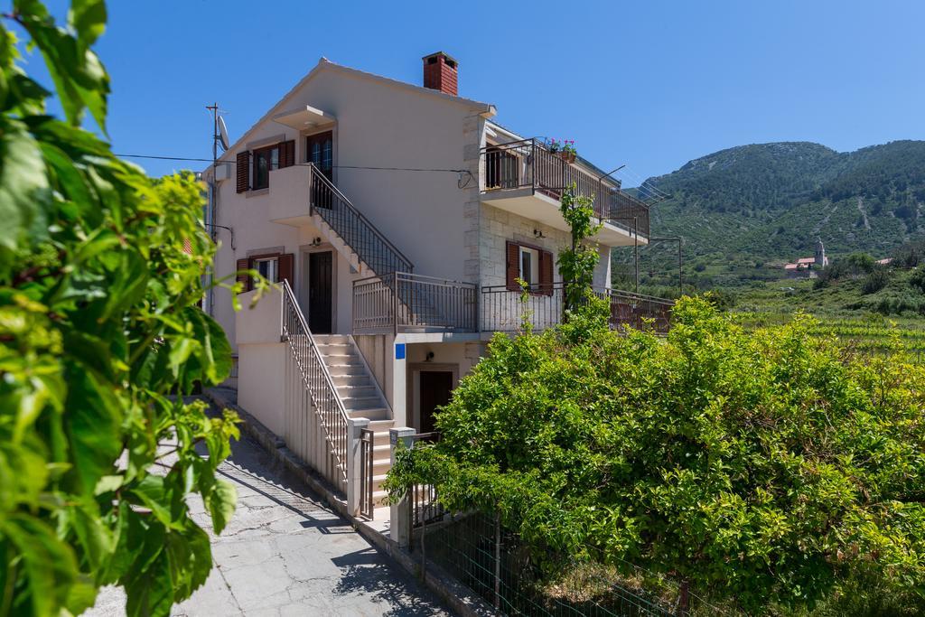 Apartments Popaj Komiza Luaran gambar