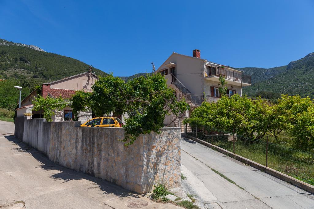 Apartments Popaj Komiza Luaran gambar